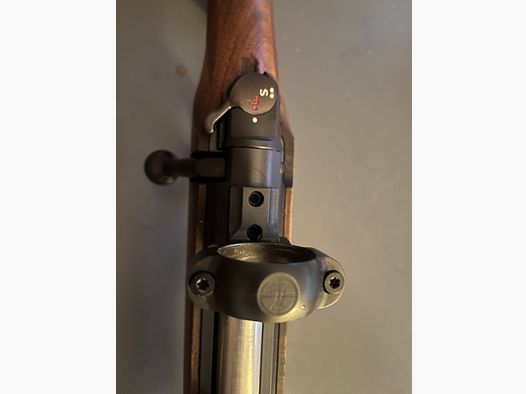 Mauser M12 Holzschaft, Kaliber 30-06 mit Mündungsgewinde und Handspanner, sehr schöne Waffe.