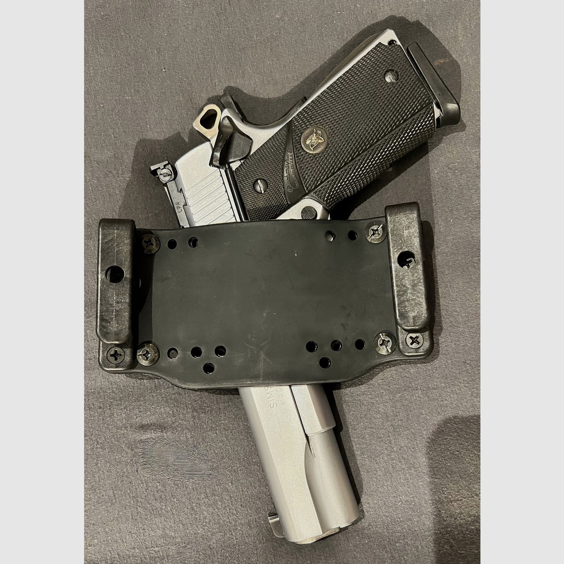 LimpSafer CrossTech Holster – universally adjustable pistol holster – new below dealer price!) (Not Fobus, Kydex, Frontier, Bianchi, Safariland, Blackhawk, Höppner)