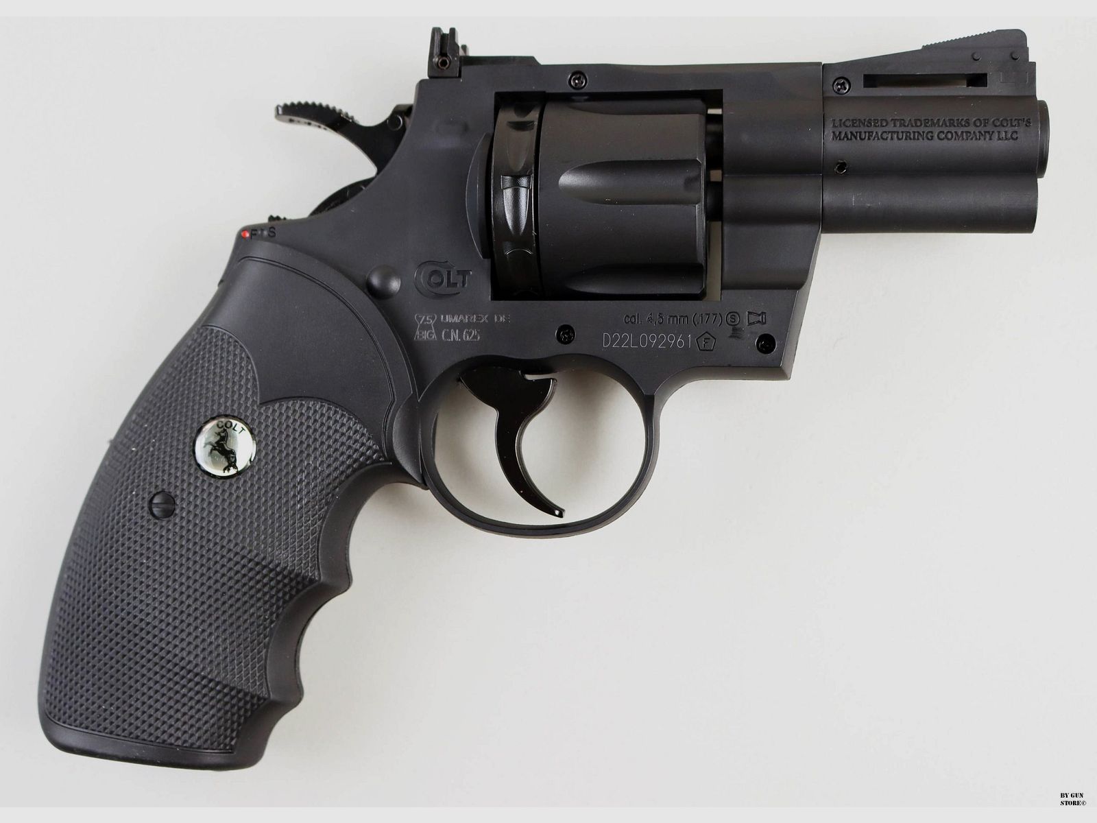 Umarex REVOLVER COLT PYTHON 2,5″ NERO GAS CO2 4,5MM ARIA COMPRESSA, immagine 2 di 4