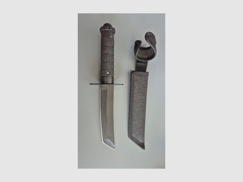 Taktisches Survival-Messer / Tanto mit Nylonscheide – Neuwertig