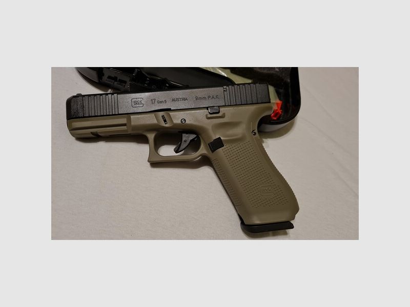 Glock 17 Battlefield Green + Glock Koffer