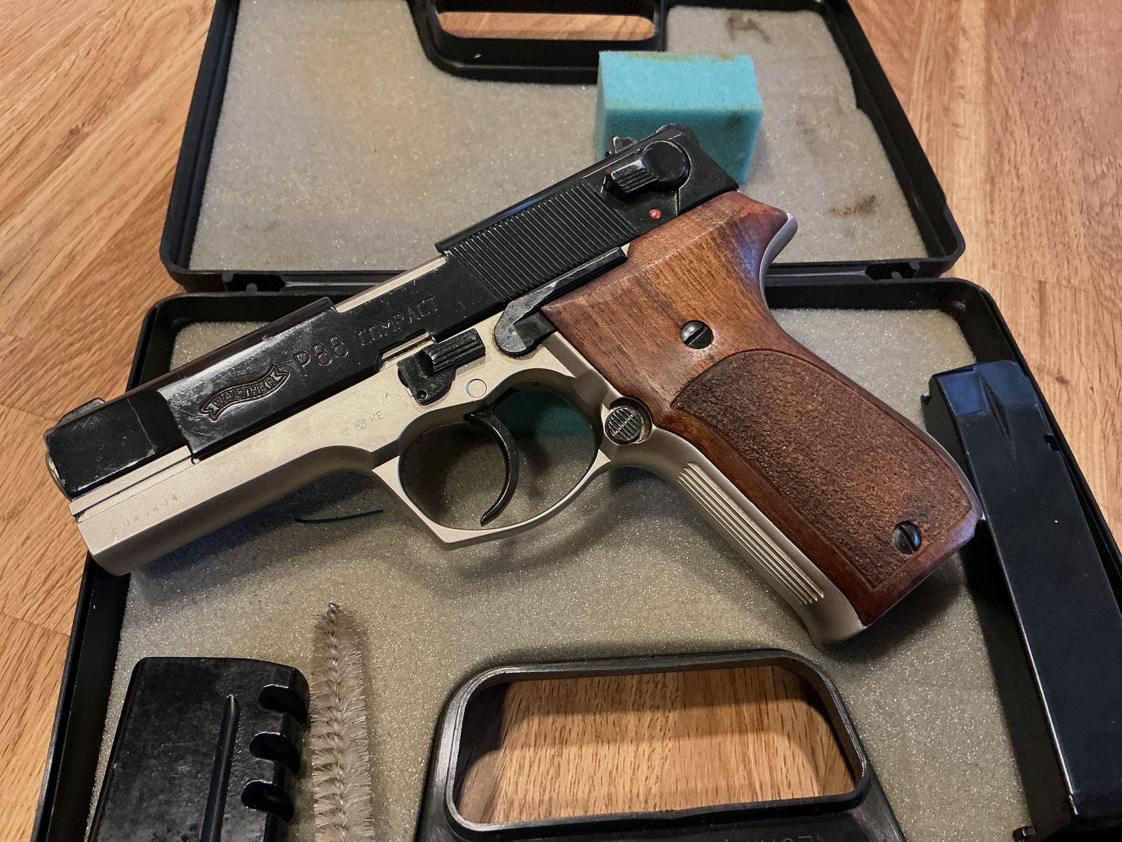 Walther P88-9 Compact 9mm PAK, defective as a spare part