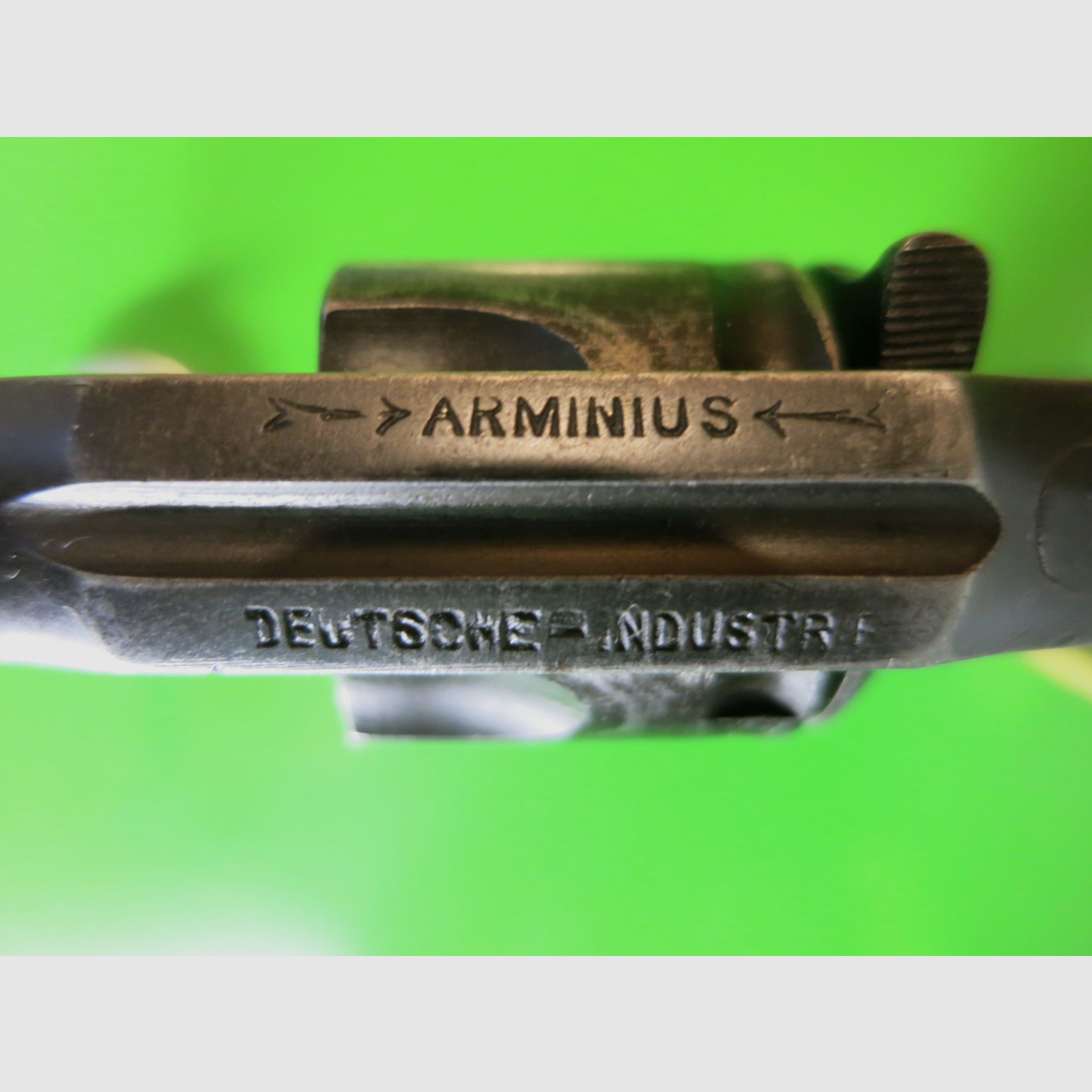 Friedrich Pickert, 'Hammerless' Revolver, Arminius Modell 7, Kal. 7,65 mm Browning     #90-