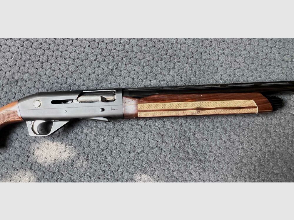 Franchi Predator Semi-Automatic Shotgun SLF 12/76