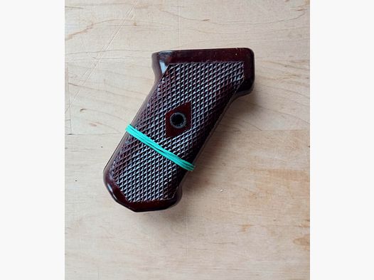 Original AK47 Typ 1 Griff aus Bakelit / zusammengehörige Griffschalen