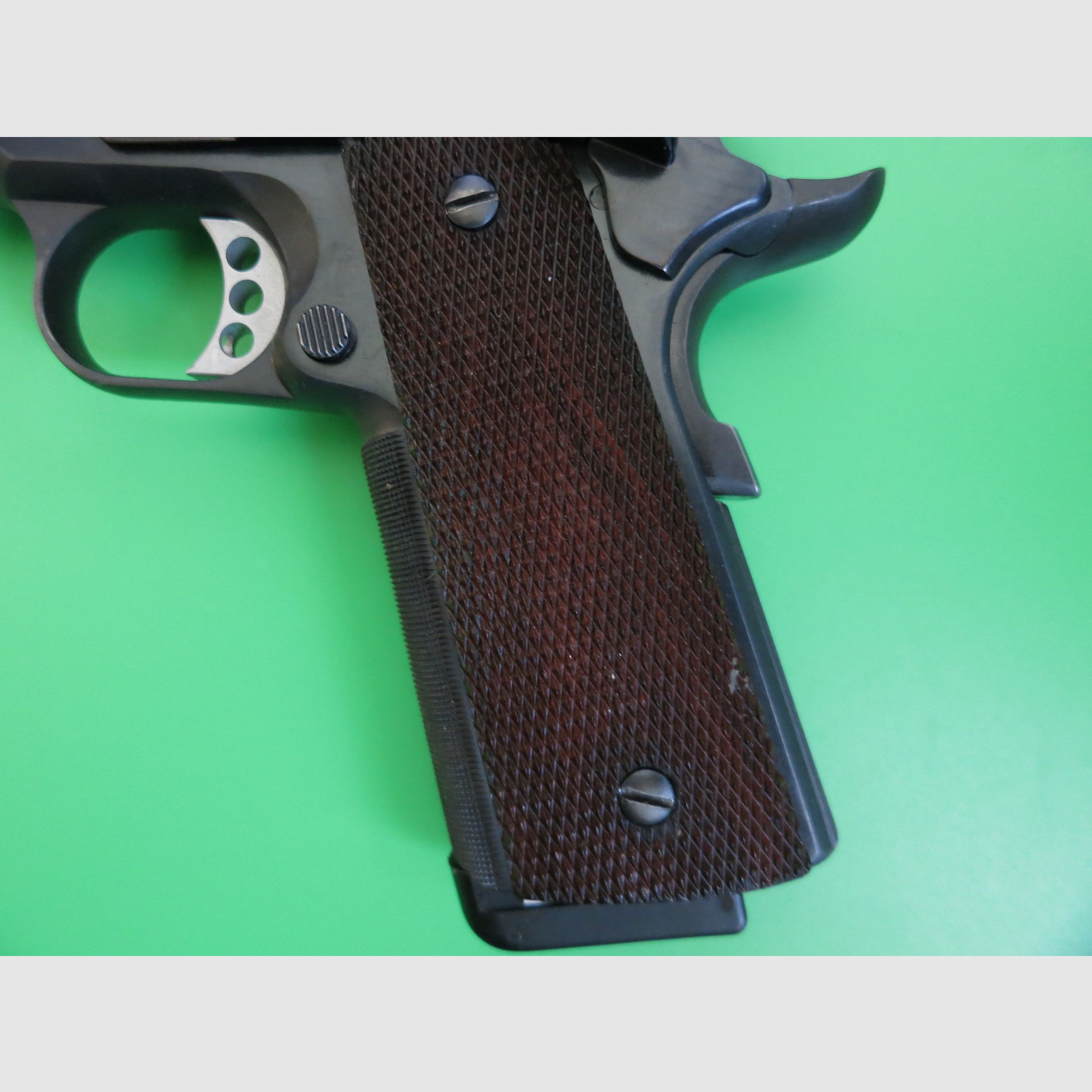 Pistolet de sport Les Bear PPC AUTO 6", classique 1911 .45 Auto       #98