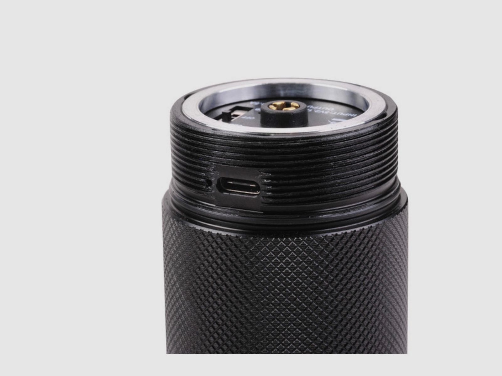 NEXTORCH Saint Torch 30 5600 Lumen Latarka LED