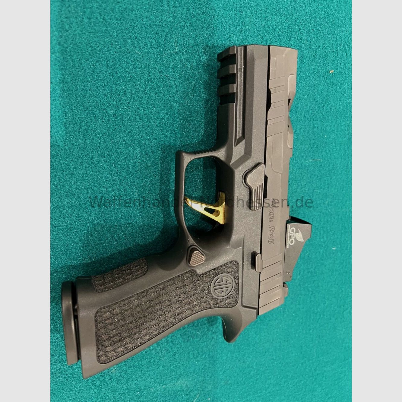 SIG Sauer P320 X-Carry Spectre Gold + Red Dot + Holster
