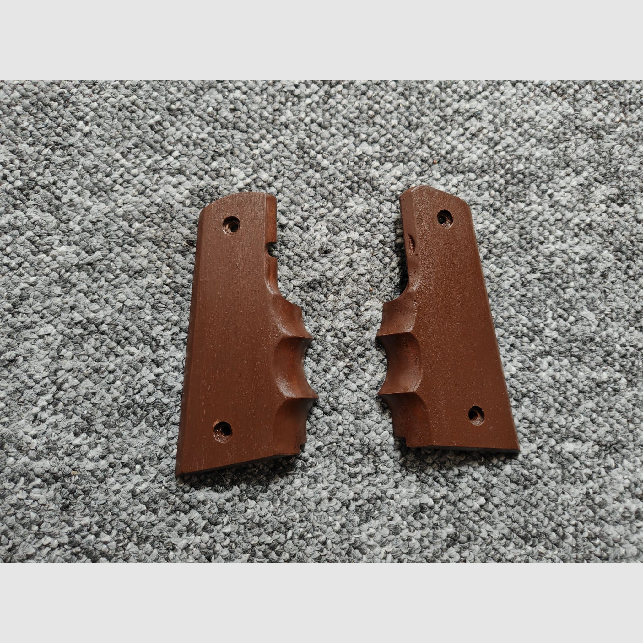 Combat grip shell van hout voor Colt 1911 (met een beetje bewerking ook geschikt voor Umarex 1911 of andere schreckschuss-derivaten) NIEUW