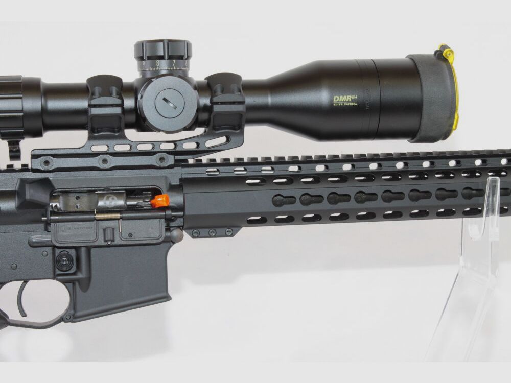 Schmeisser AR15 Ultramatch .223 Rem. mit Zielfernrohr Bushenll Elite Tactical