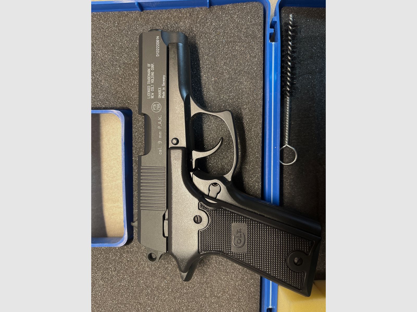 Colt Double Eagle CC pistola de fogueo 9mm