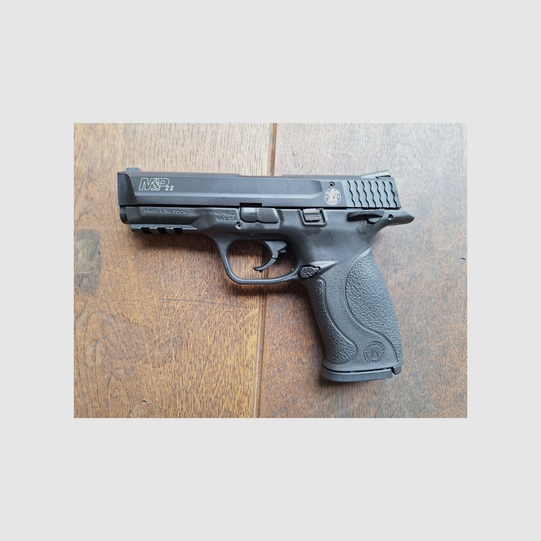 Smith & Wesson .22 lr, afbeelding 1 van 2