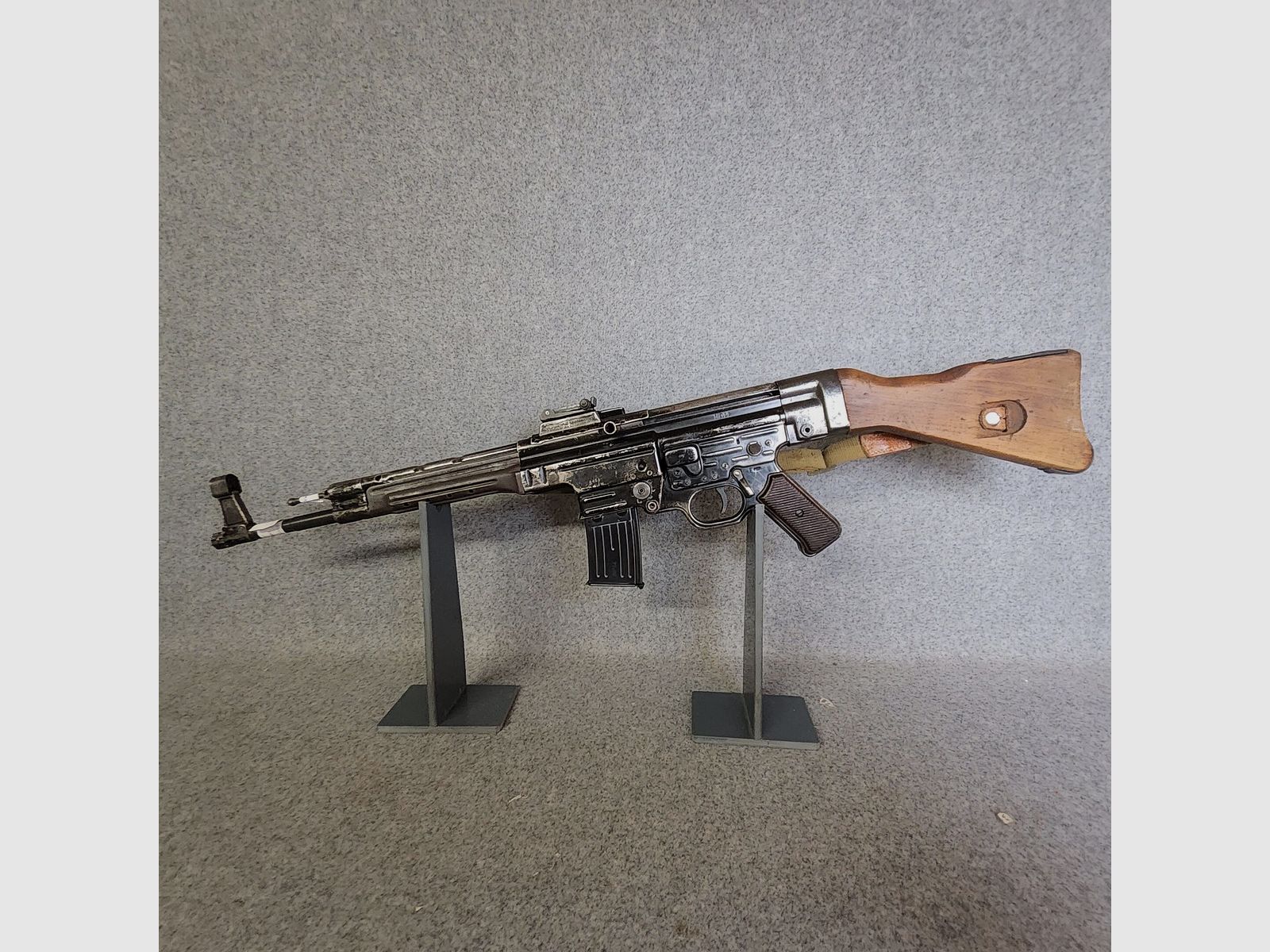 Niedermeier	 SLG 44 ehemals MP44