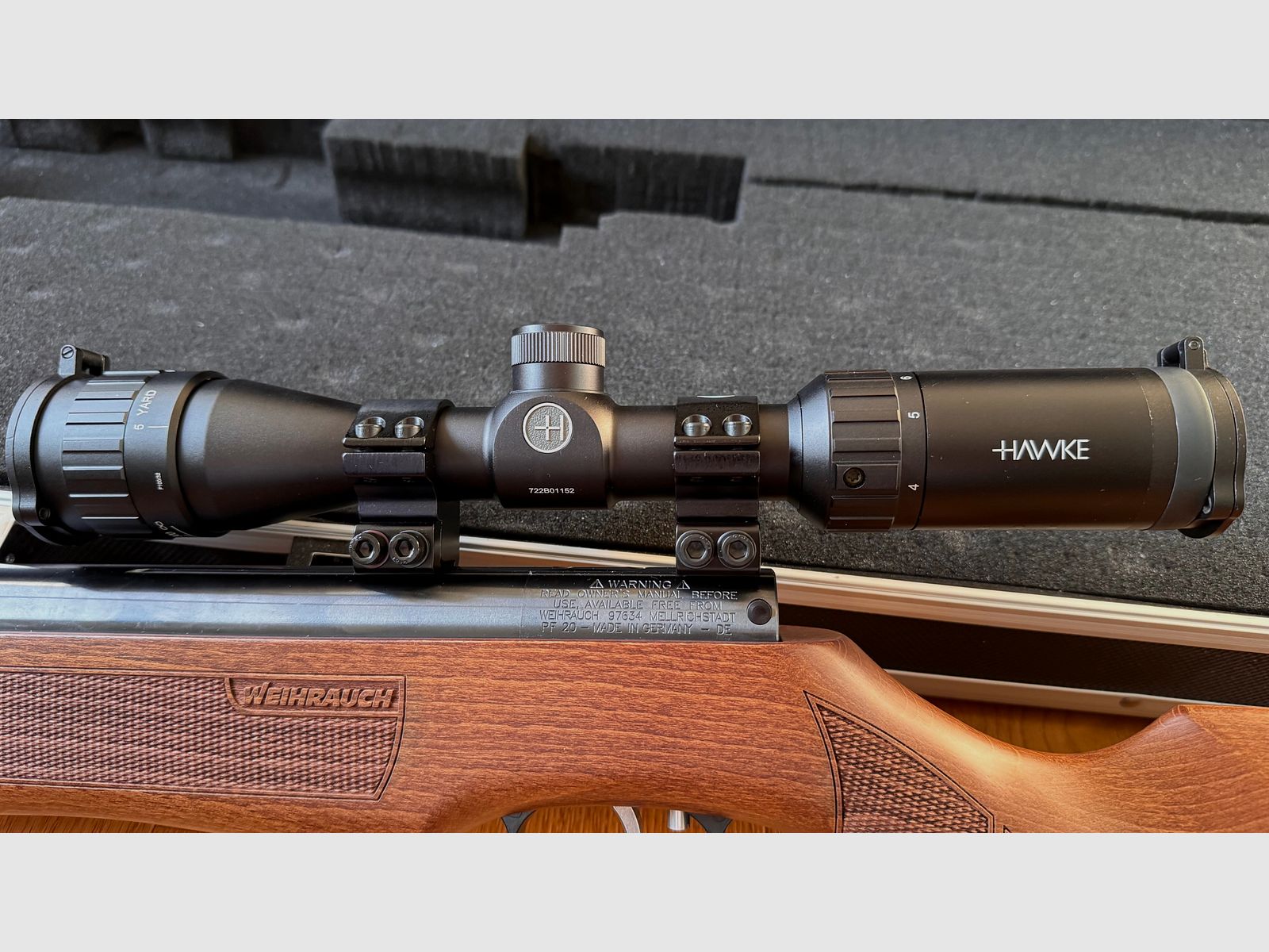 Weihrauch HW 35 F 5,5 mm + Hawke Vantage 2–7x32 AO Mil Dot + Koffer