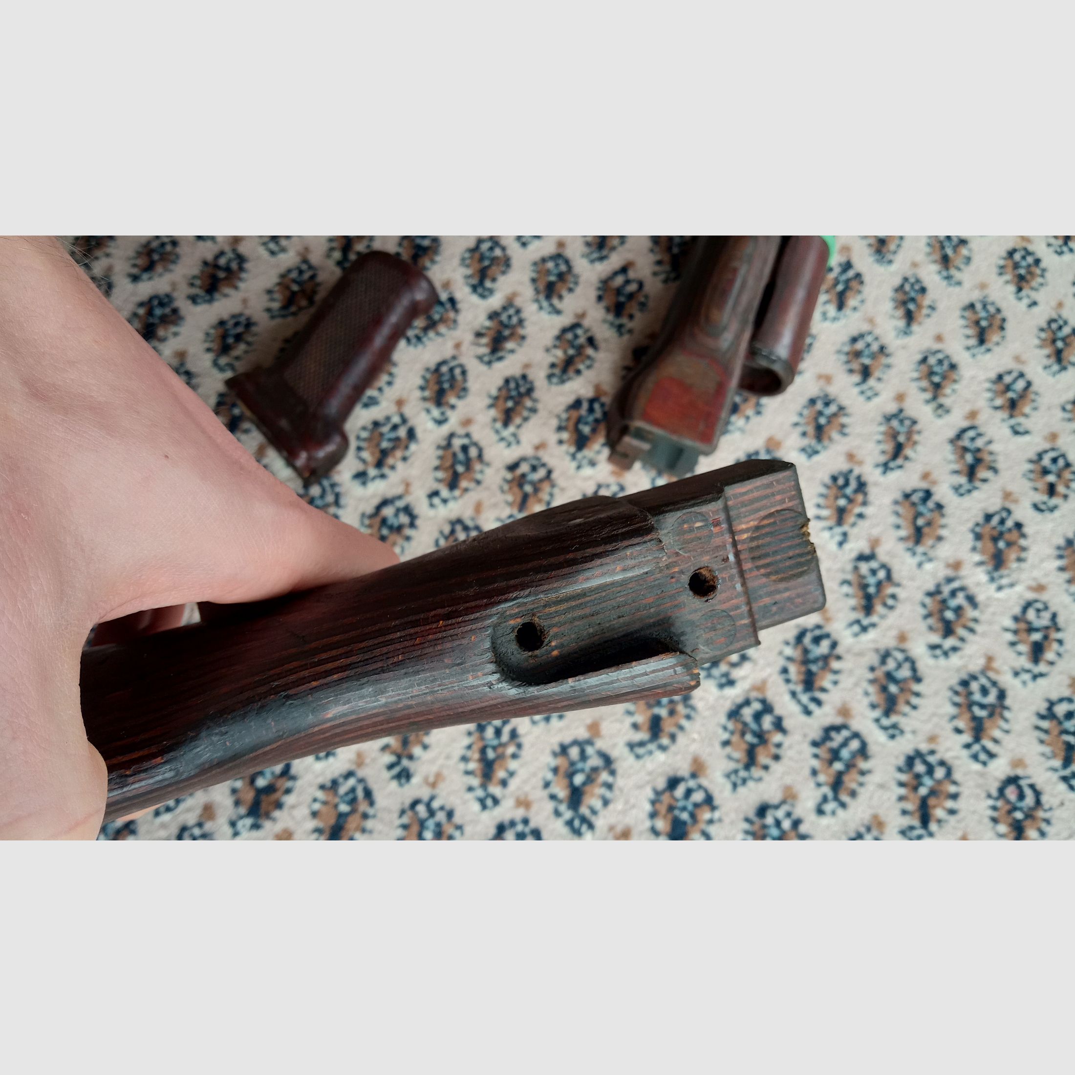 Komplettes Holz Laminat Festschaft Set inkl. Bakelit Griff, Schaft und Handschutz /  AKM und AK74