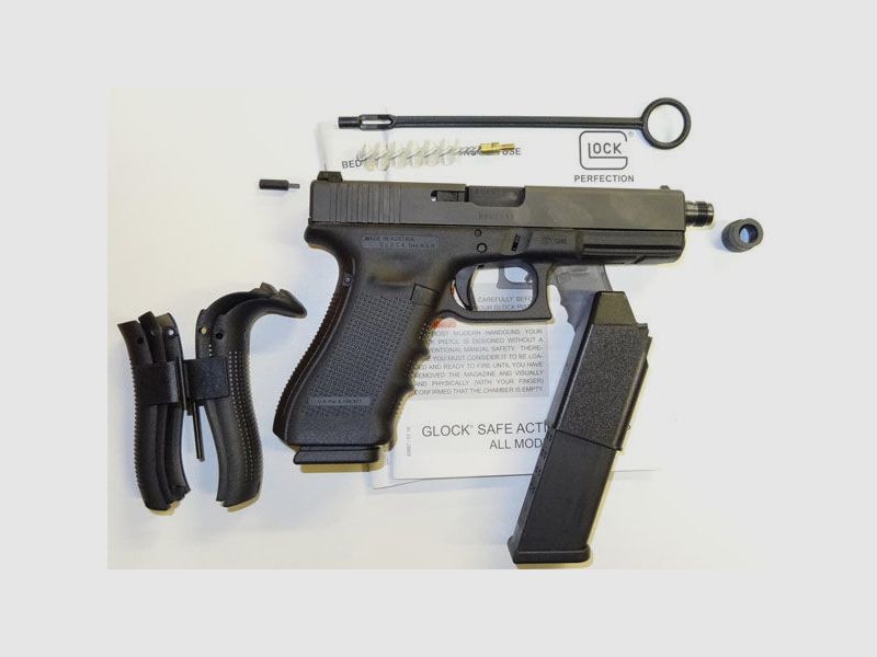 Glock	 Pistole Glock 17 Gen4 mit Gewindelauf M13,5x1 im Kaliber 9mm Para ( 9x19 ) Inkl. Zubehö