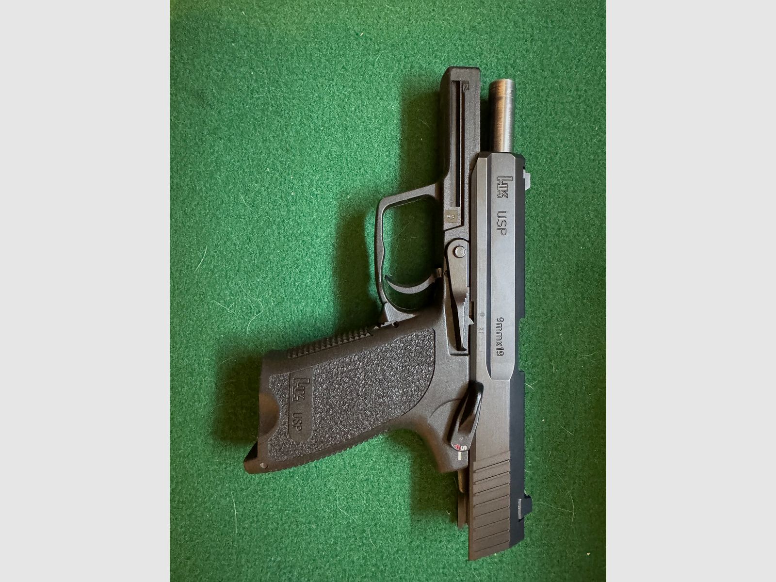 Heckler & Koch USP 9mm Luger (HK, H&K)