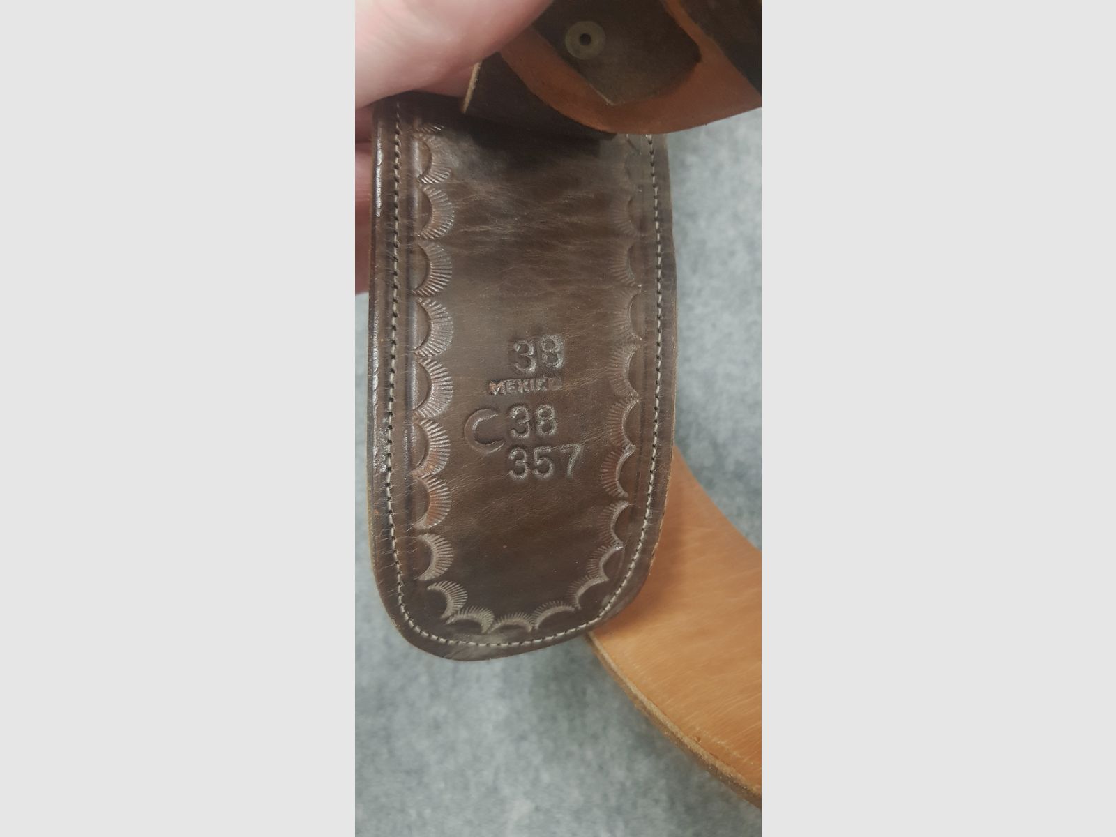 Westernholster C38  Westerngürtel 357 Western Revolver Mexico 38 Leder mit Dekopatronen Braun