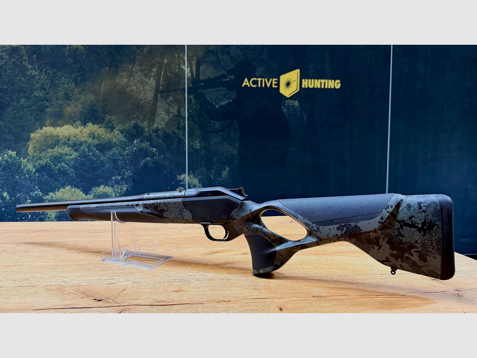 Blaser R8 Ultimate Carbon Huntec Camo Komplettwaffe / Kaliber wählbar / Logo schwarz / Semi Weight