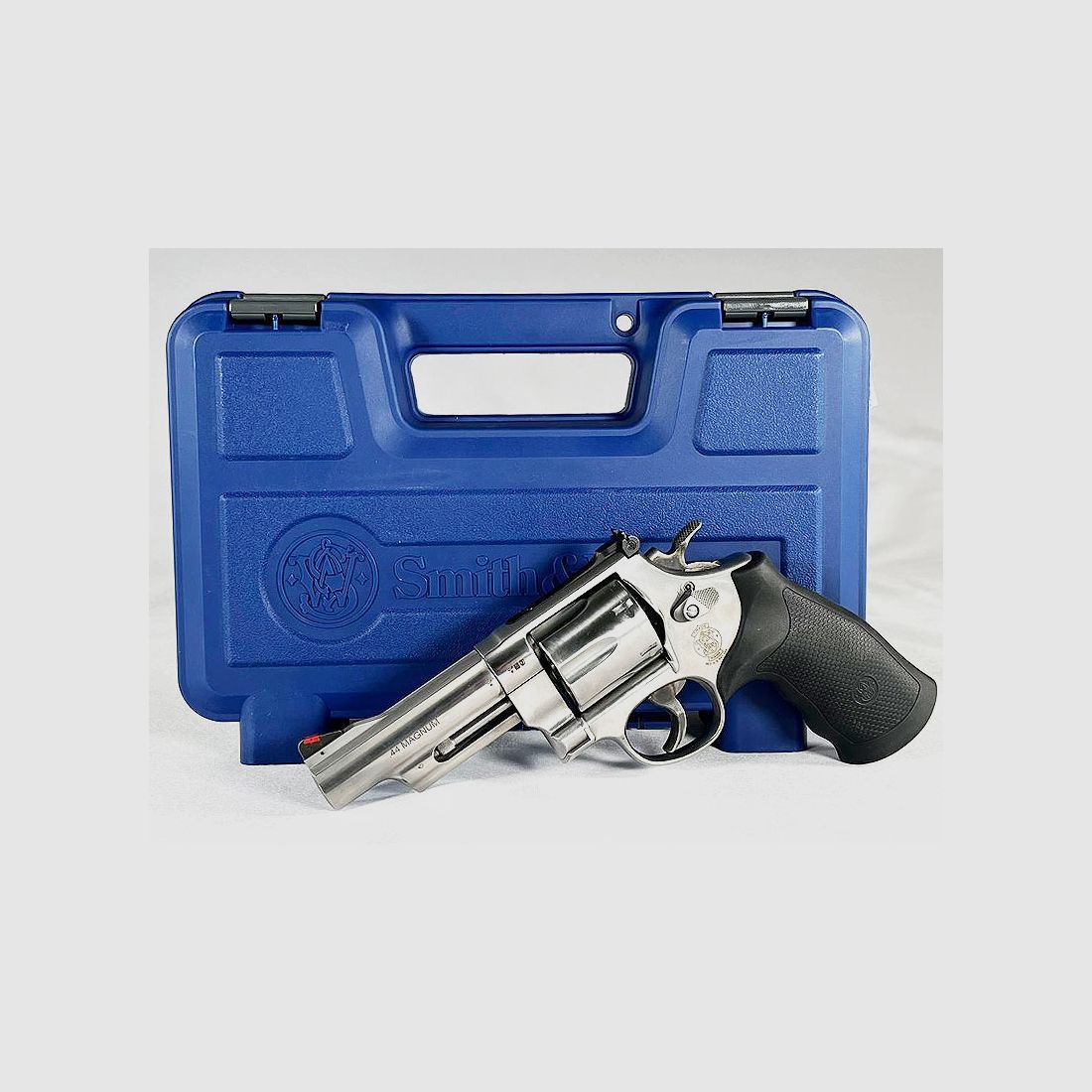 Smith & Wesson 629, 4" barrel