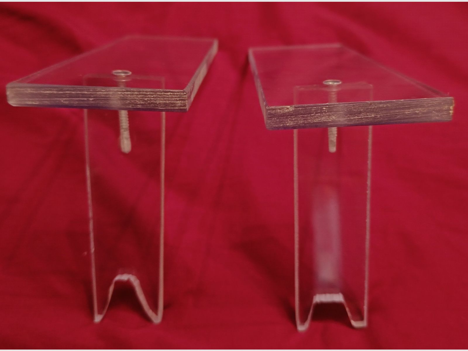 2x stojak na rewolwery (plexi)