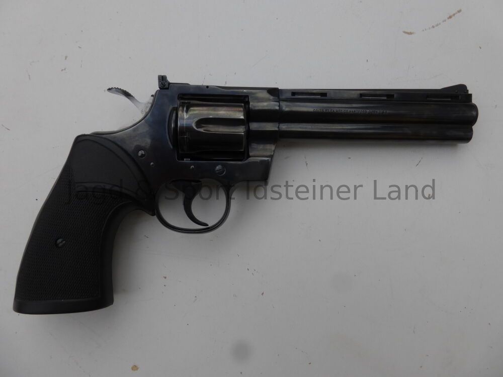 Colt Python LL: 6"/152mm