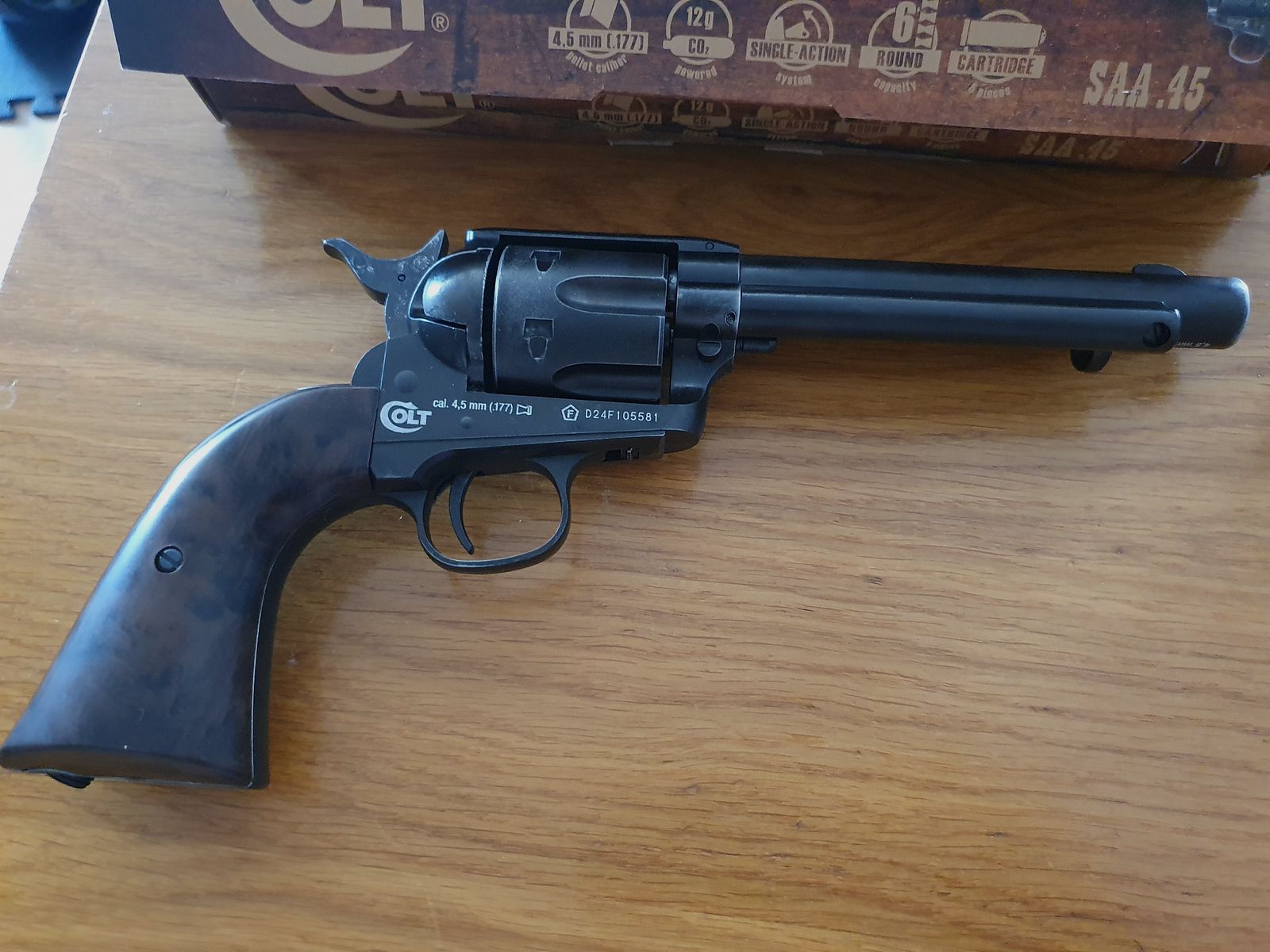 Colt Single Action Army SAA Co2 gezogener Lauf, 4,5 mm Diabolo, inkl. 12 Ladehülsen