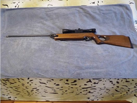 Weihrauch HW 35 Cal. 4,5 mm con mira telescópica