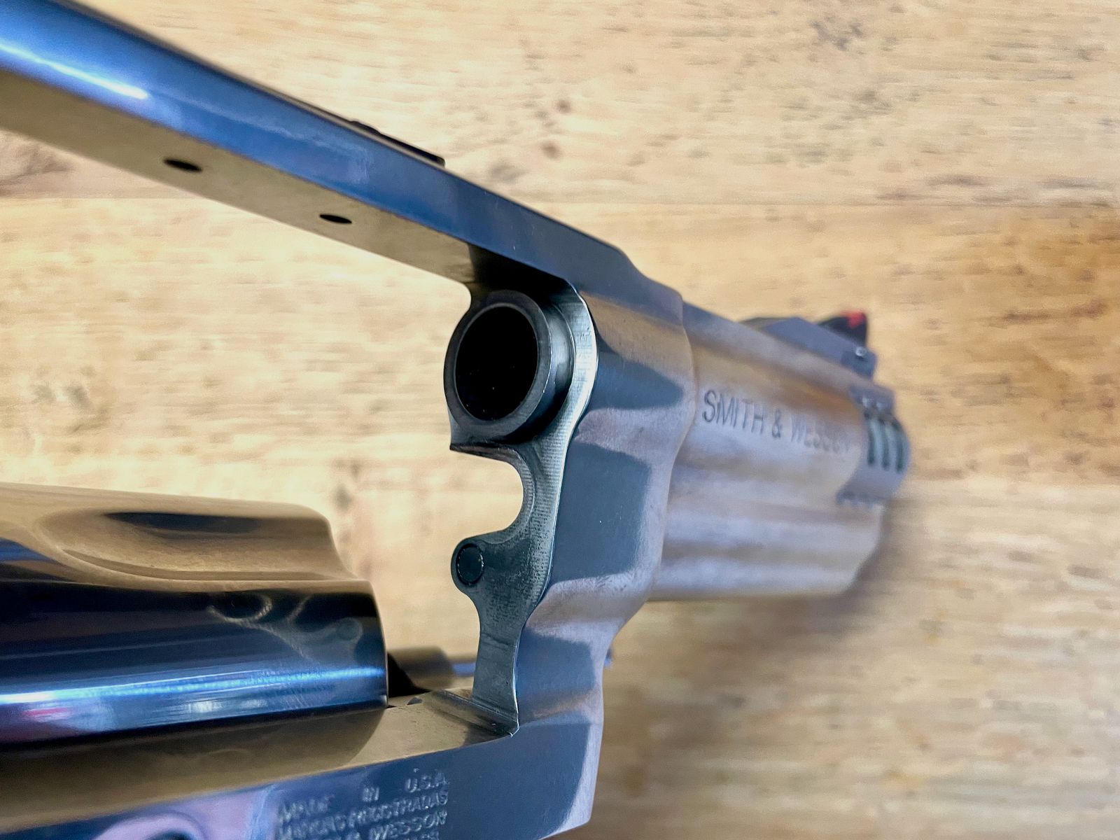 Smith & Wesson Revolver modello S&W 500 - lunghezza della canna 4" con compensatore