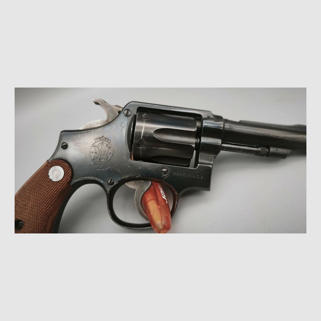 Smith & Wesson S&W Victory Revolver .38Special umgebaut bei Parker Hale .38Special