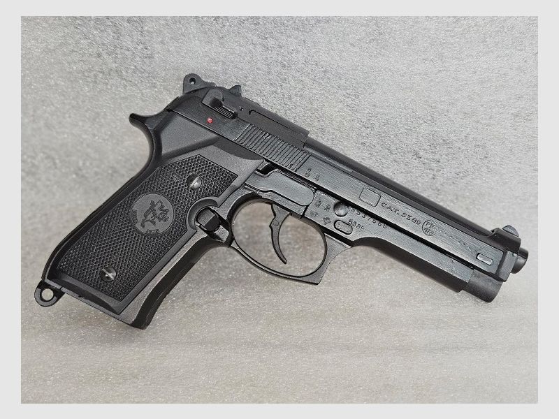 Knall & Gaspistole Modell 92 ARMY 8mm PTB 478 ohne Magazin.