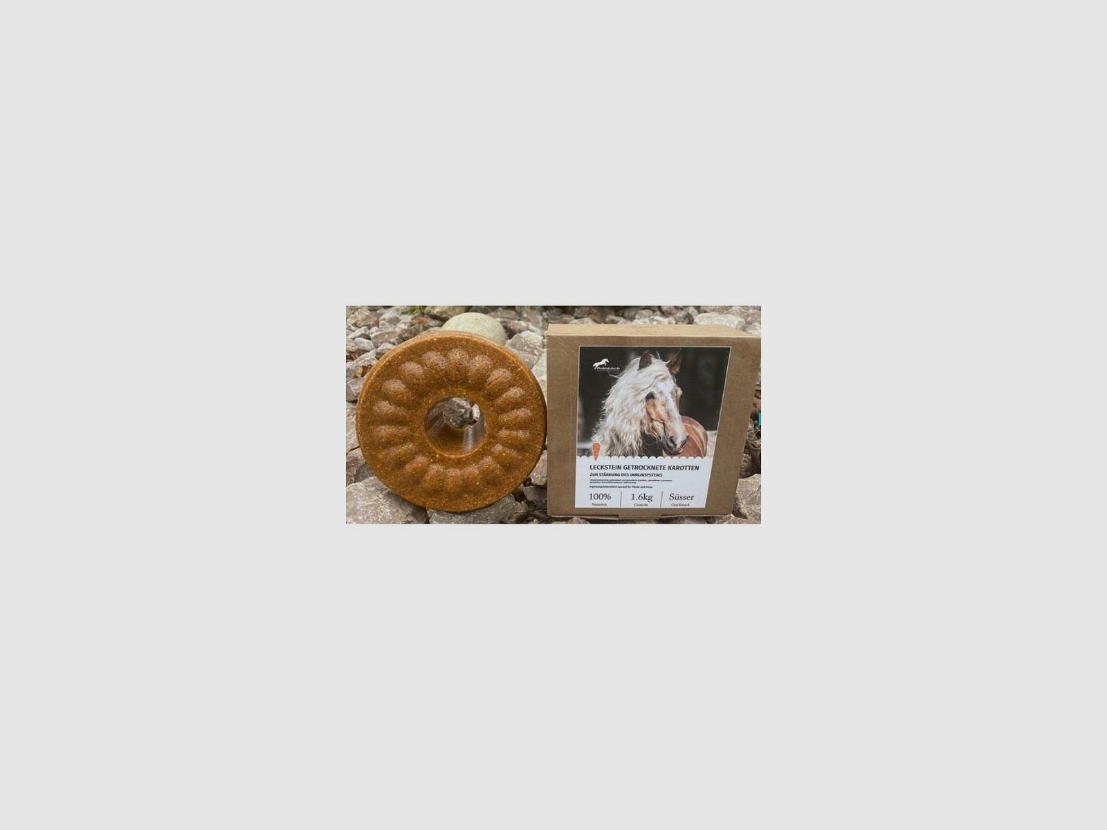 Wildlutscher Leckstein für Pferde und Ponys Getrocknete Karotten 1,6 kg