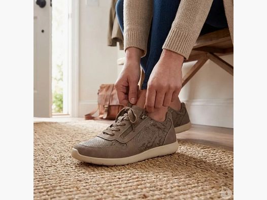 Beige Sneakers mit Schnürsenkeln + seitlichem Reißverschluss - Größen 37 bis 41