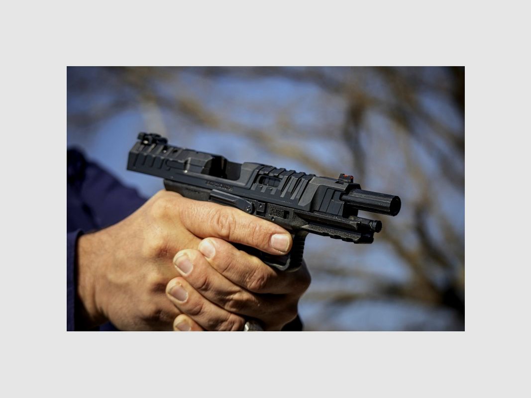 Pistolet Canik SFX Rival Dark Side Kal.9x19, zdjęcie 3 z 3