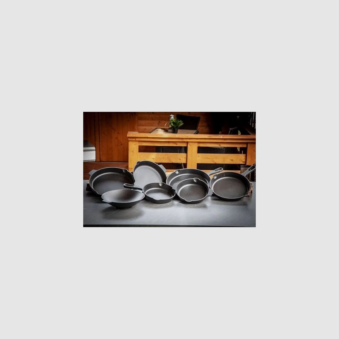 Grillfürst Gusseisen Wok mit 2 Griffen, Durchmesser 30cm