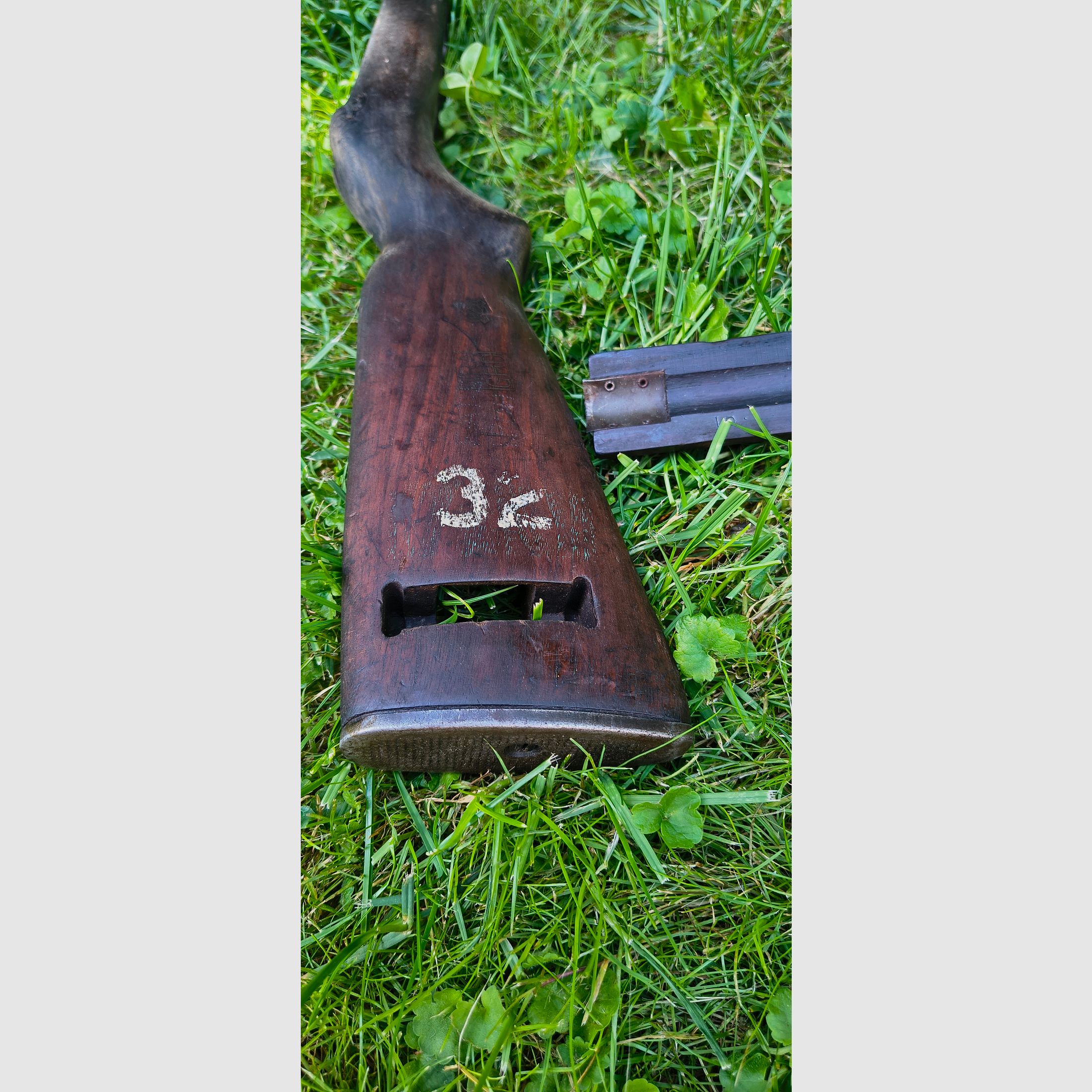 Original M1 Carbine stock, walnut, very good. Wooden stock