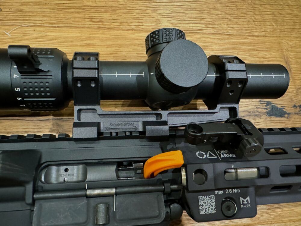 Oberland Arms OA-15 PR M4, 14.5 loop .223Rem/5.56x45 met optiek