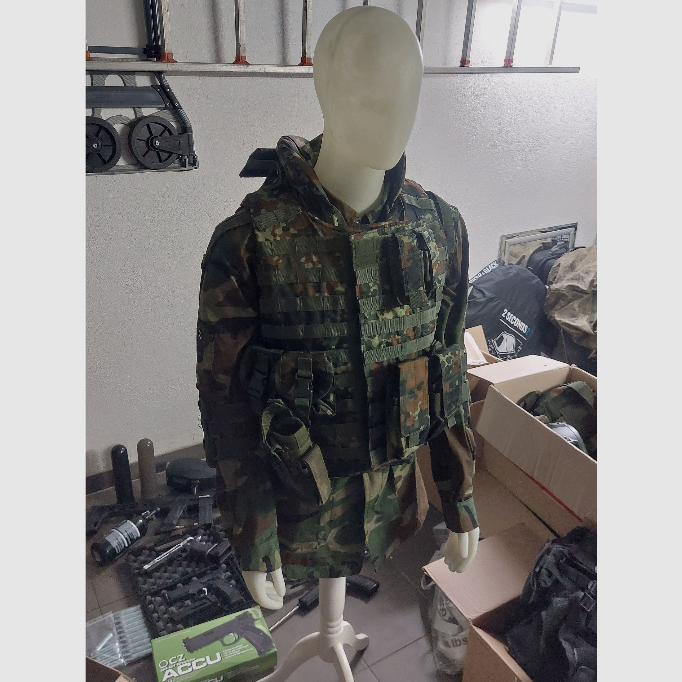 Airsoft / Paintball Konvolut Verkauf Entrümpelung - Aw Custom, CZ75 SP-01 Shadow , Elite Force 1911, Beretta M92, Tippmann