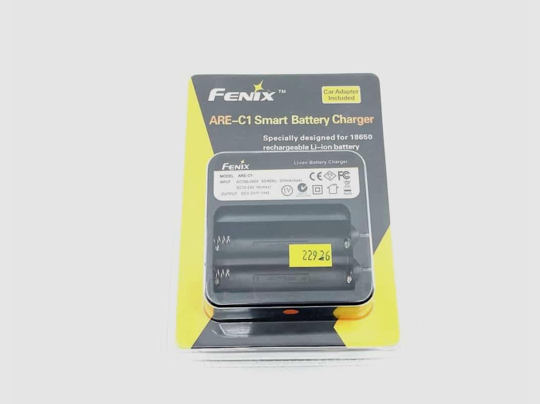 Fenix ARE-C1 Smart Battery Charger, Bild 1 von 2