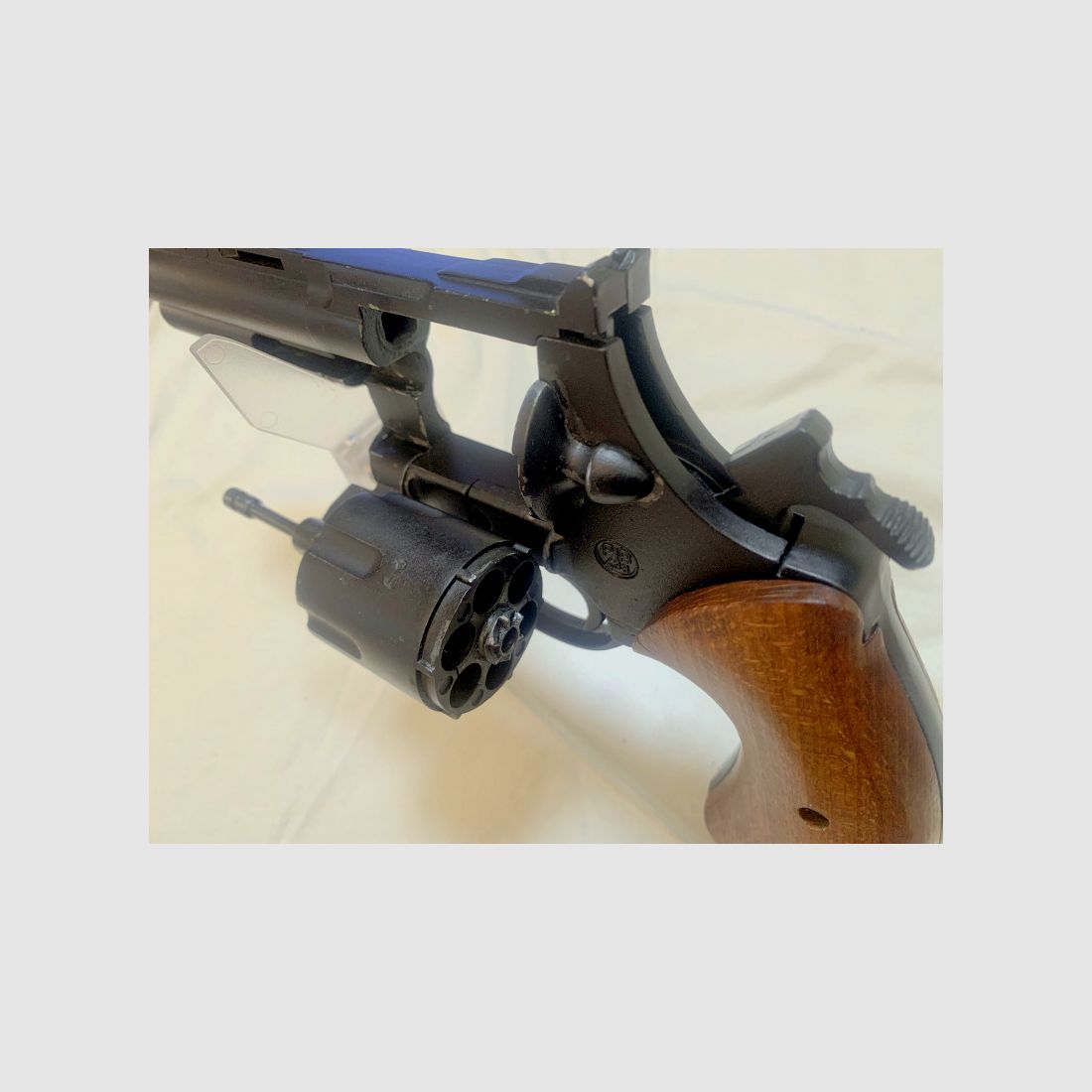 ME 38 Magnum Schreckschuss-revolver geblauwde in het kaliber 9mm R.K. (PTB 438)