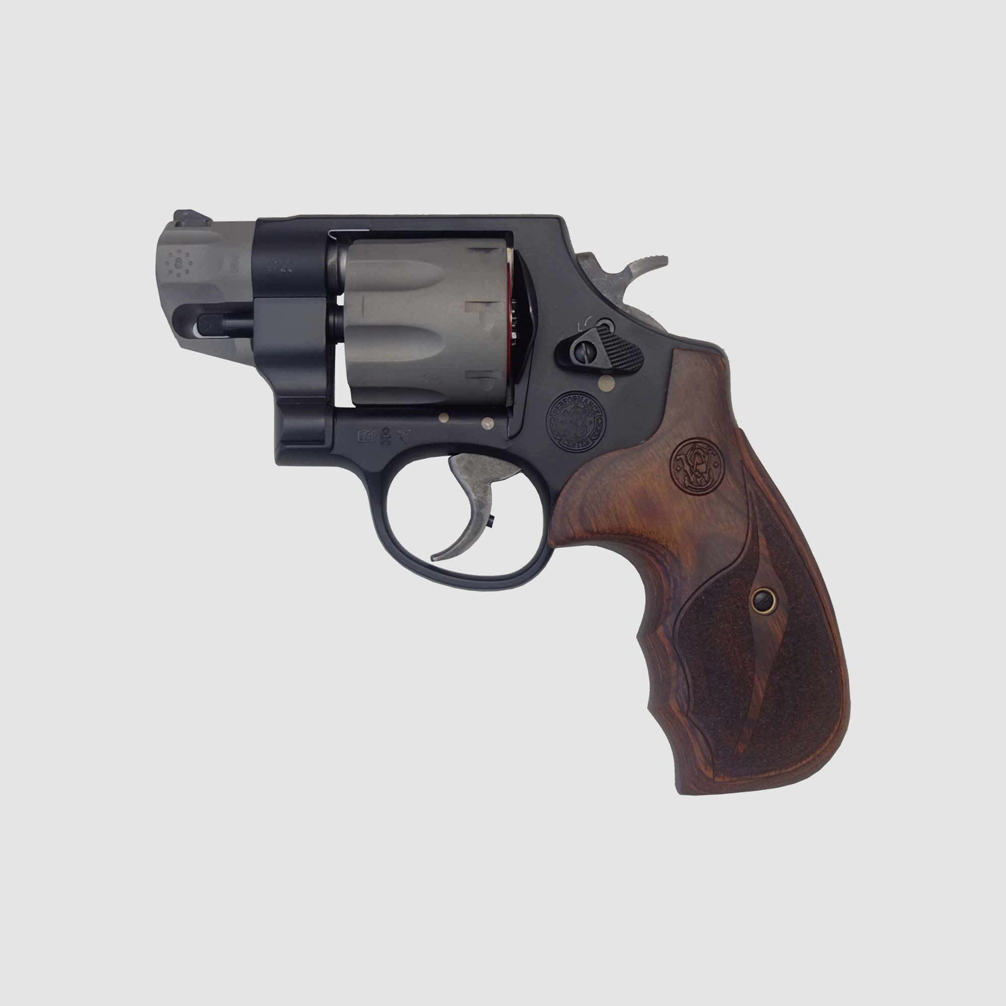 Smith & Wesson 327 Performance Center, Bild 2 von 2