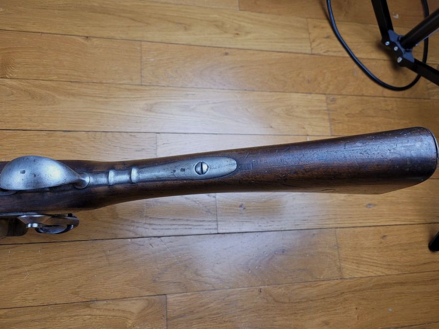 Rare Fusil 1822 à silex – Arme de grenadier – Manufacture Royale de Mutzig – construit en 1825 – jamais transformé à percussion – TBE ++, image 23 sur 39