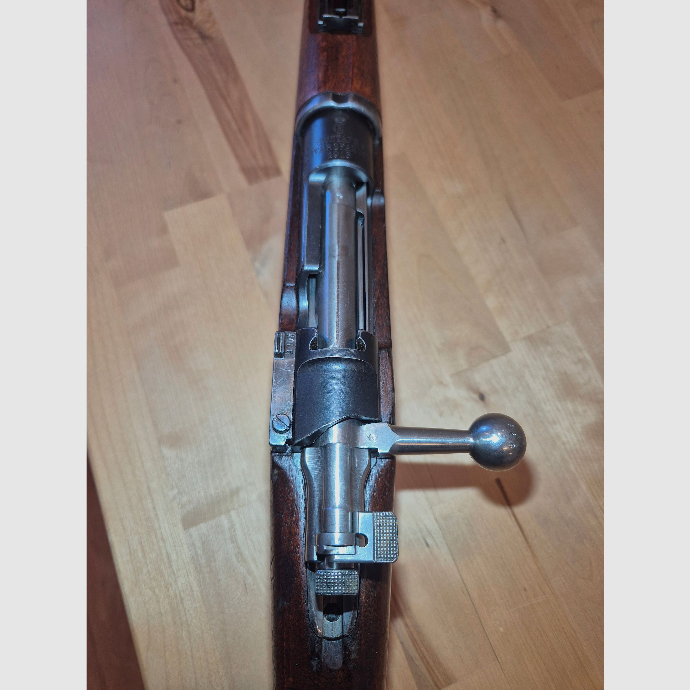 CARL GUSTAFS STADSGEVÄRSFAKTORI Rifle de repetición Schwedenmauser M96 Carl Gustafs 1915, calibre 6,5x55