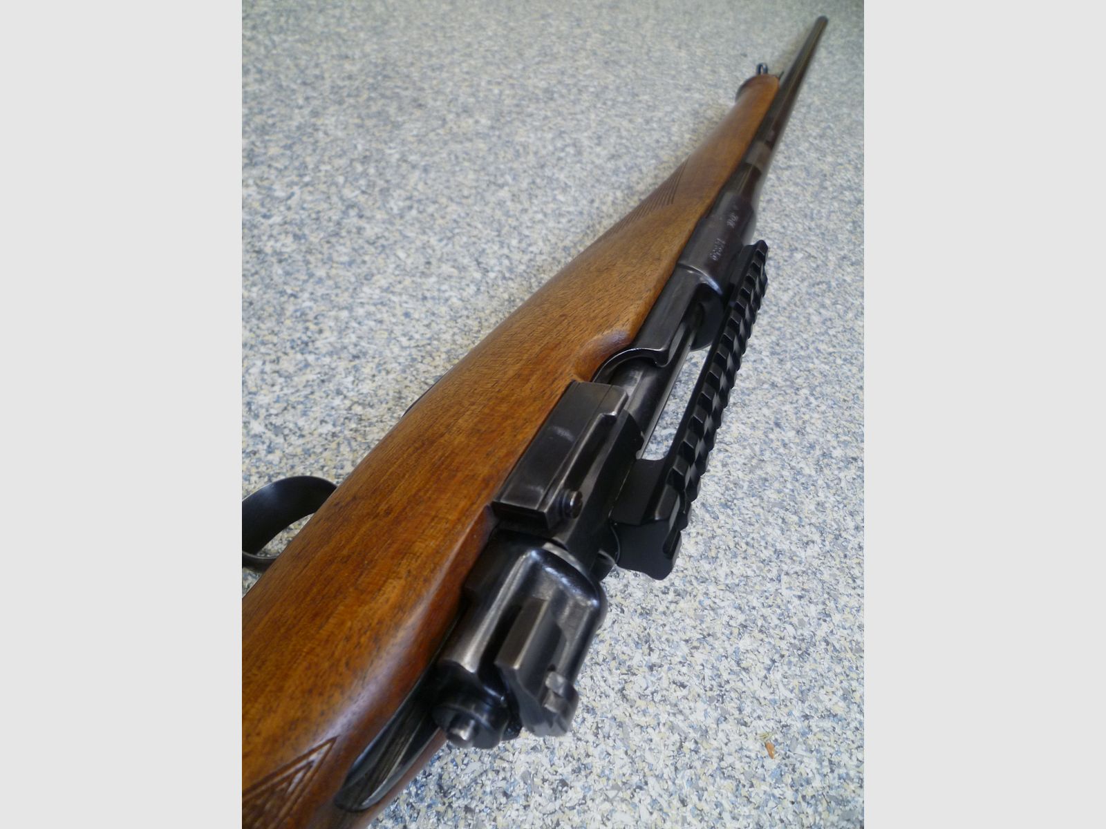 Repeater rifle Hubertus M98 .30-06 Spring.