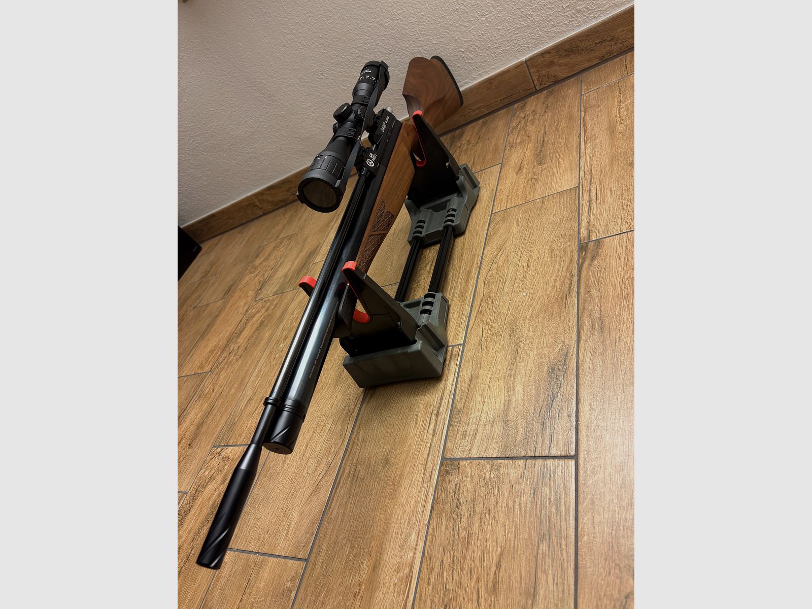 Air Arms S400 carbine 4.5mm walnut only used once