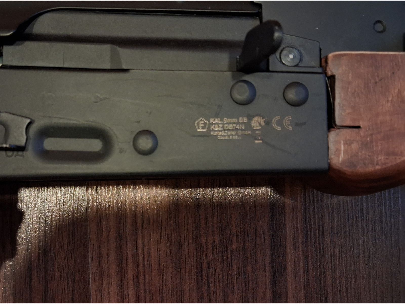 Airsoft AK 74 bois véritable/métal plein (Défectueux)