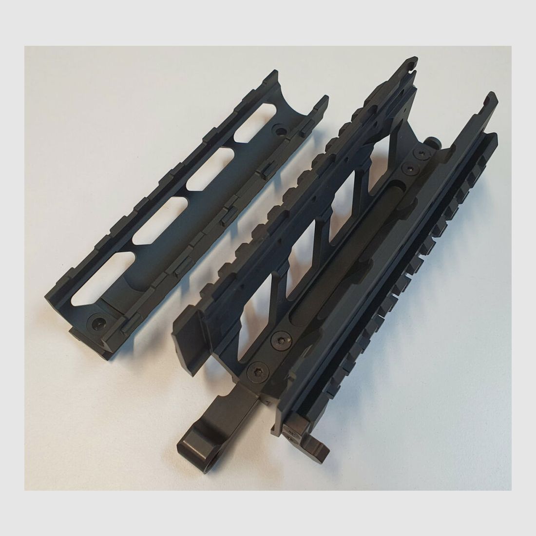 WFN Schweiz Schweizer WFN Quad Rail Vorderschaft Handguard für SIG 552 / 553 / SG 553 . Made in Switzerland