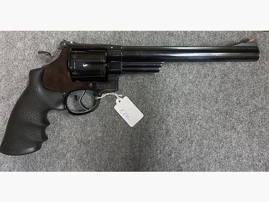 Smith + Wesson 29