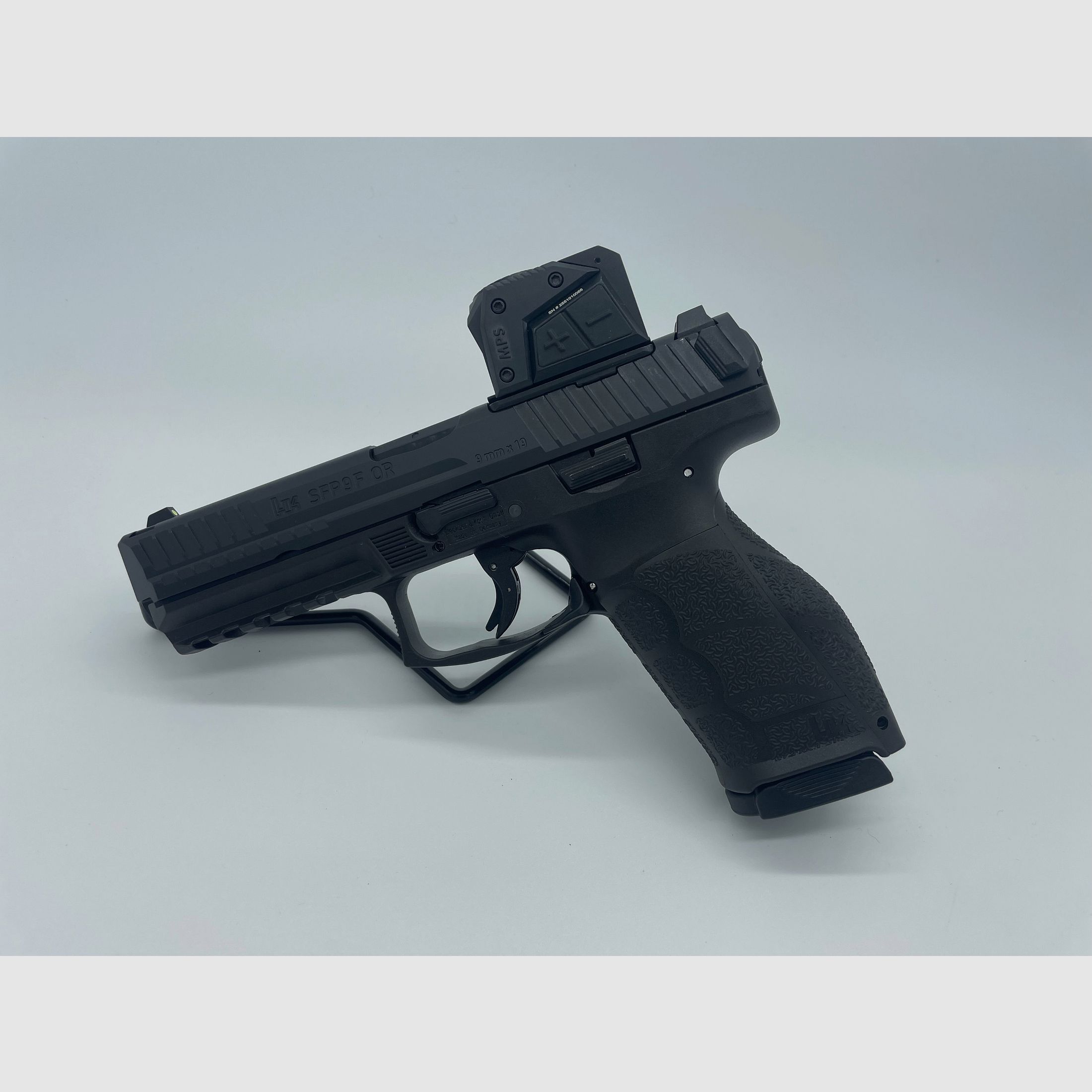 H&K SFP9F A1 with Steiner MPS 2.0 *New* Caliber 9mmLuger, image 2 of 5