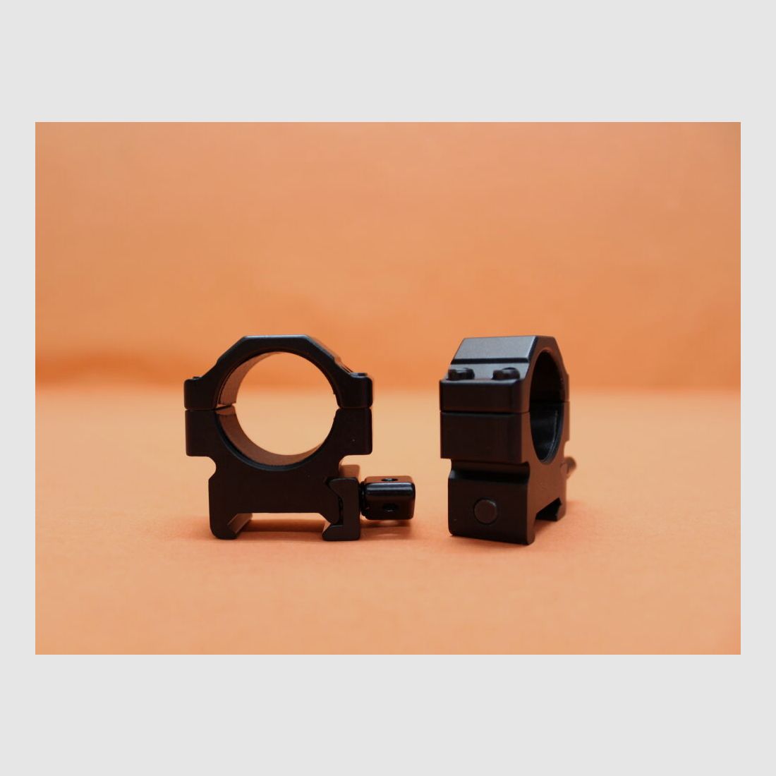 UTG - Leapers UTG QD mounting rings 1" Low (RG2W1104) Twist Lock aluminum black for Picatinny profile BH=10mm